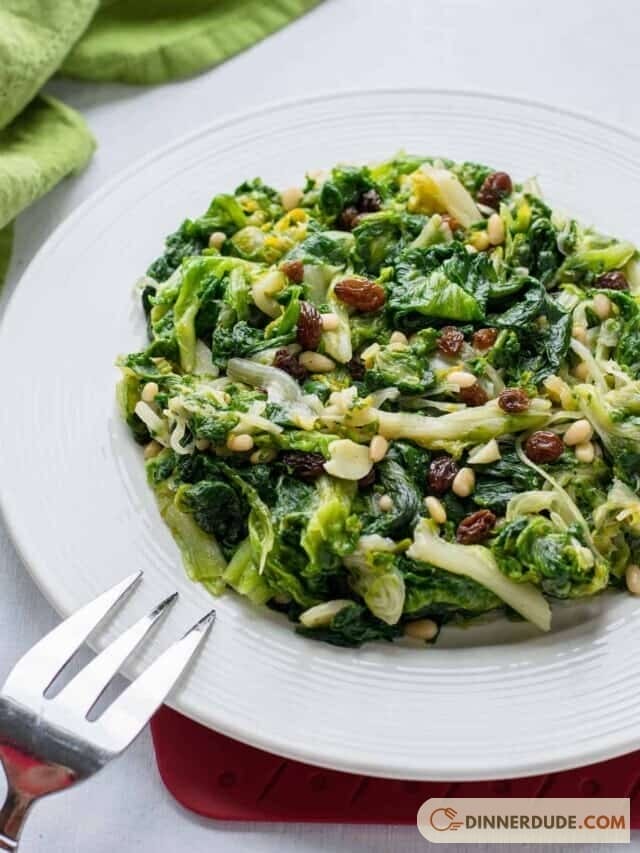 ESCAROLE WITH PINE NUTS, RAISING AND OLIVES
