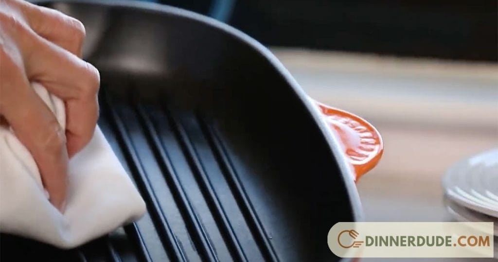 how to clean a nonstick grill pan